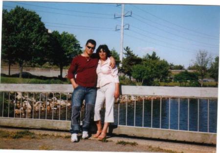 chti ennass li 3aychin iwa hdini ana